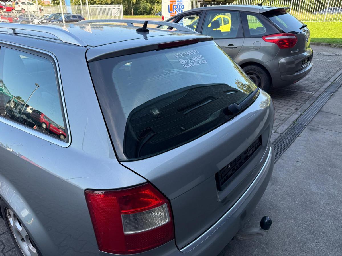 Audi A4 B6 original Heckklappe mit Scheibe LY7Q Atlasgrau Metallic Avant BJ03